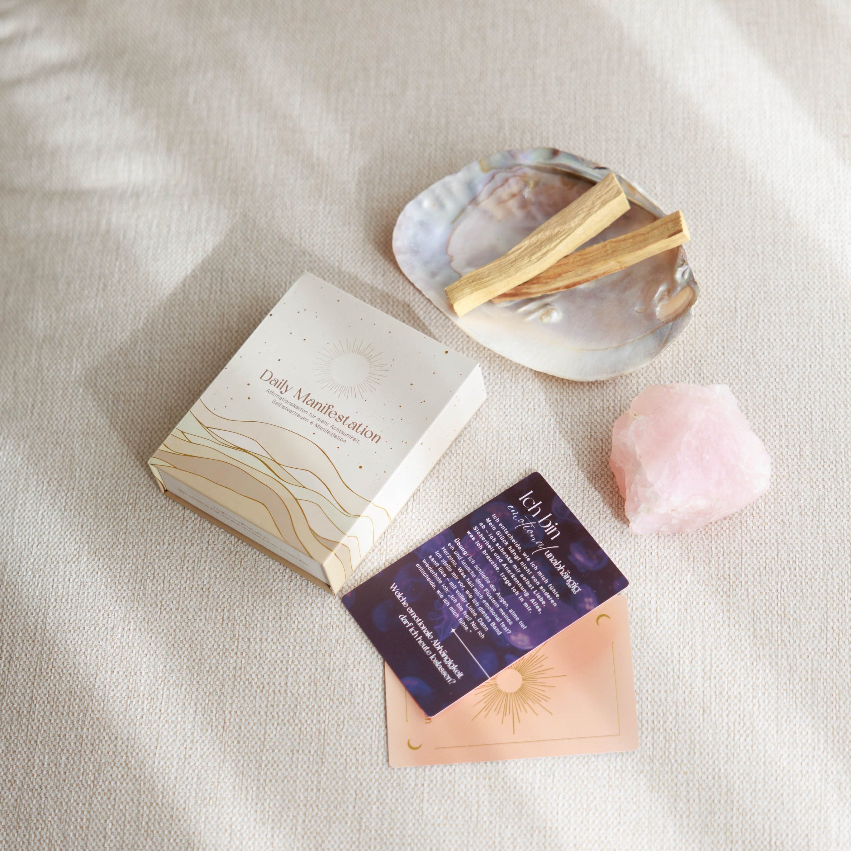 Daily Manifestation Karten mit Palo Santo Räucherholz